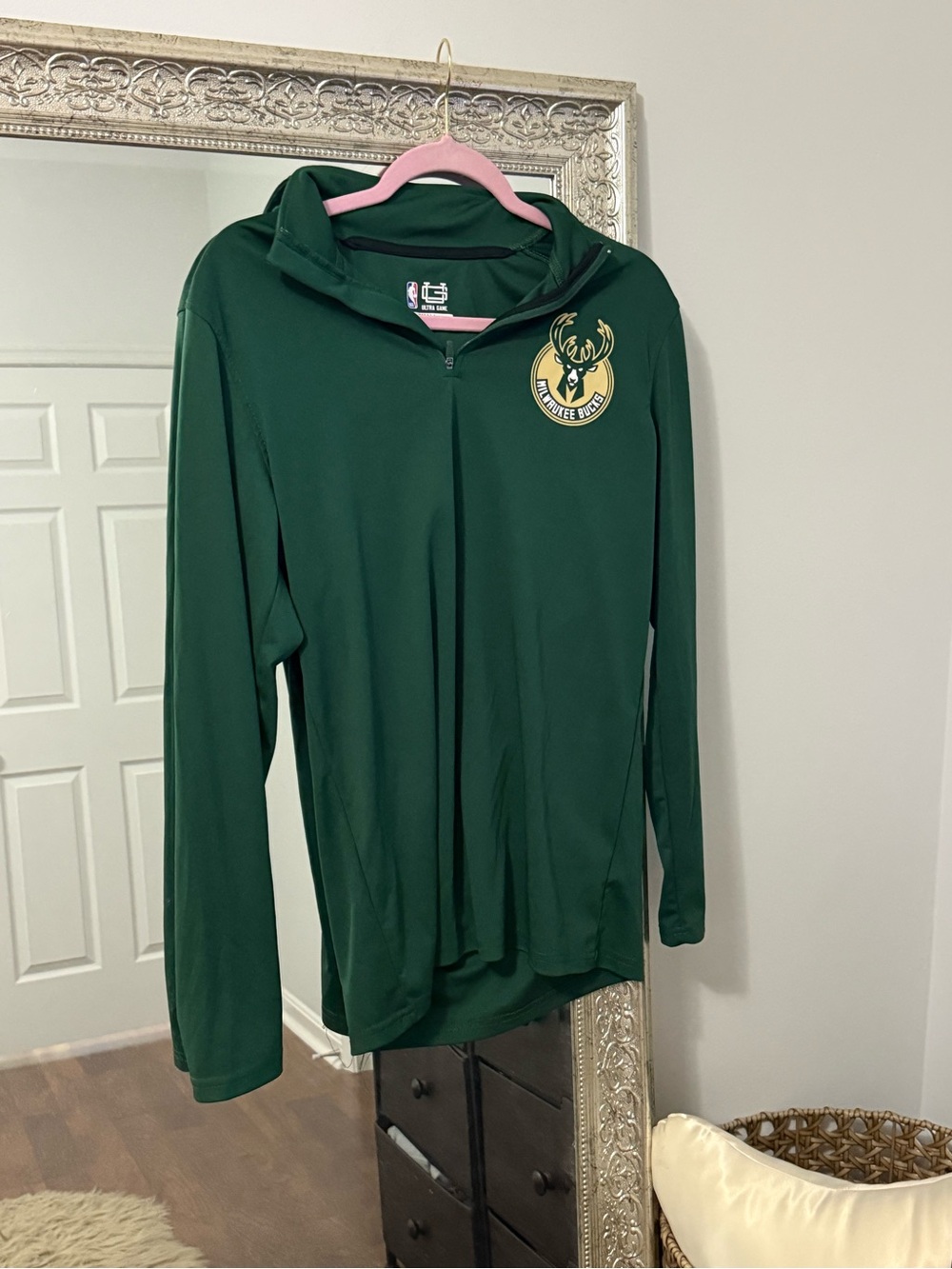 NBA Milwaukee Bucks Dark Green Long-Sleeve Hoodie Pullover